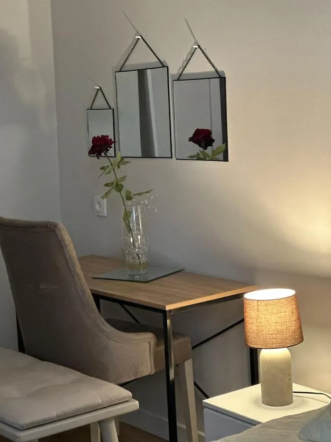 Larda Tbilisi Otel 0*,