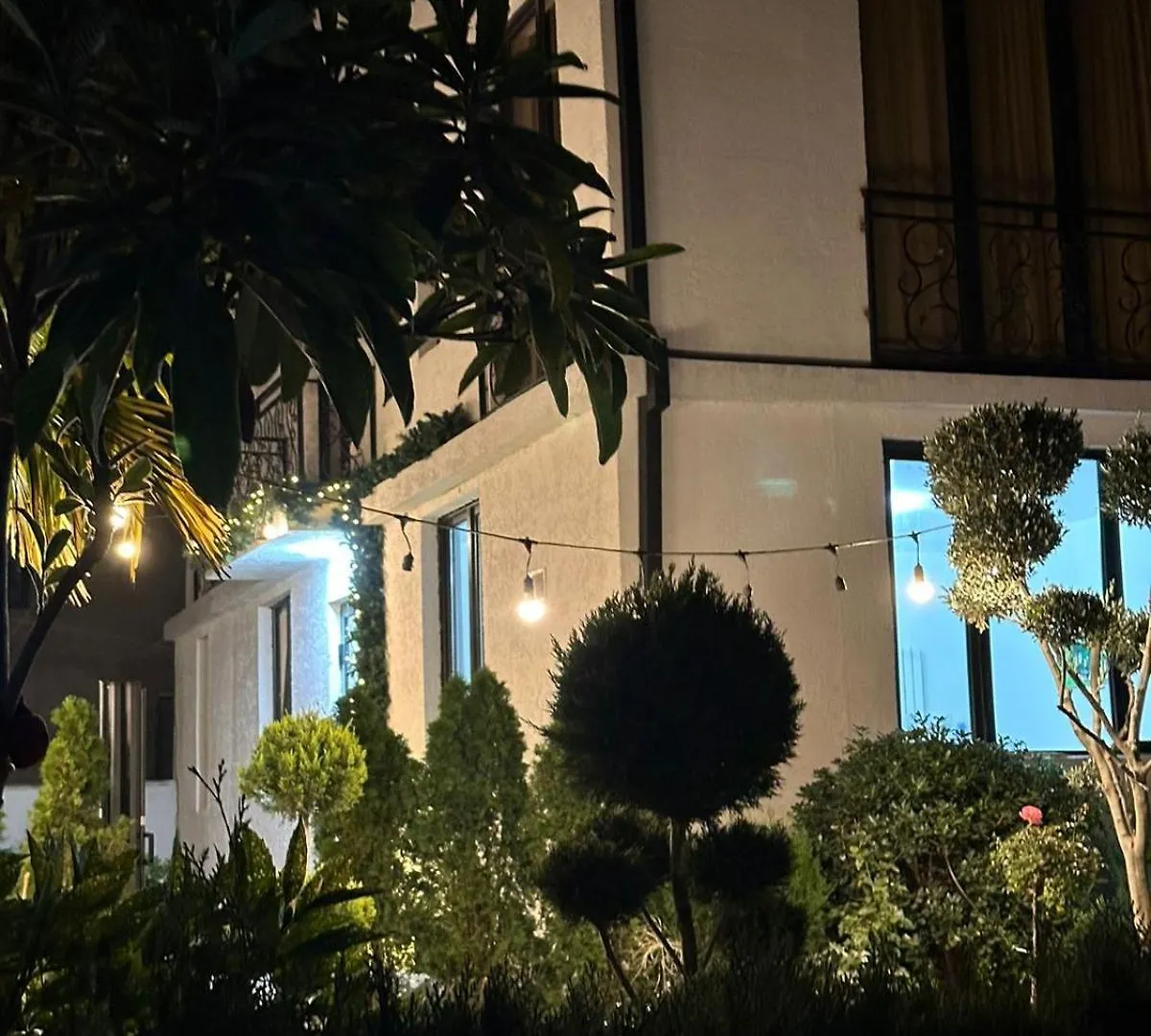 Larda Tbilisi Otel 0*,  Gürcistan